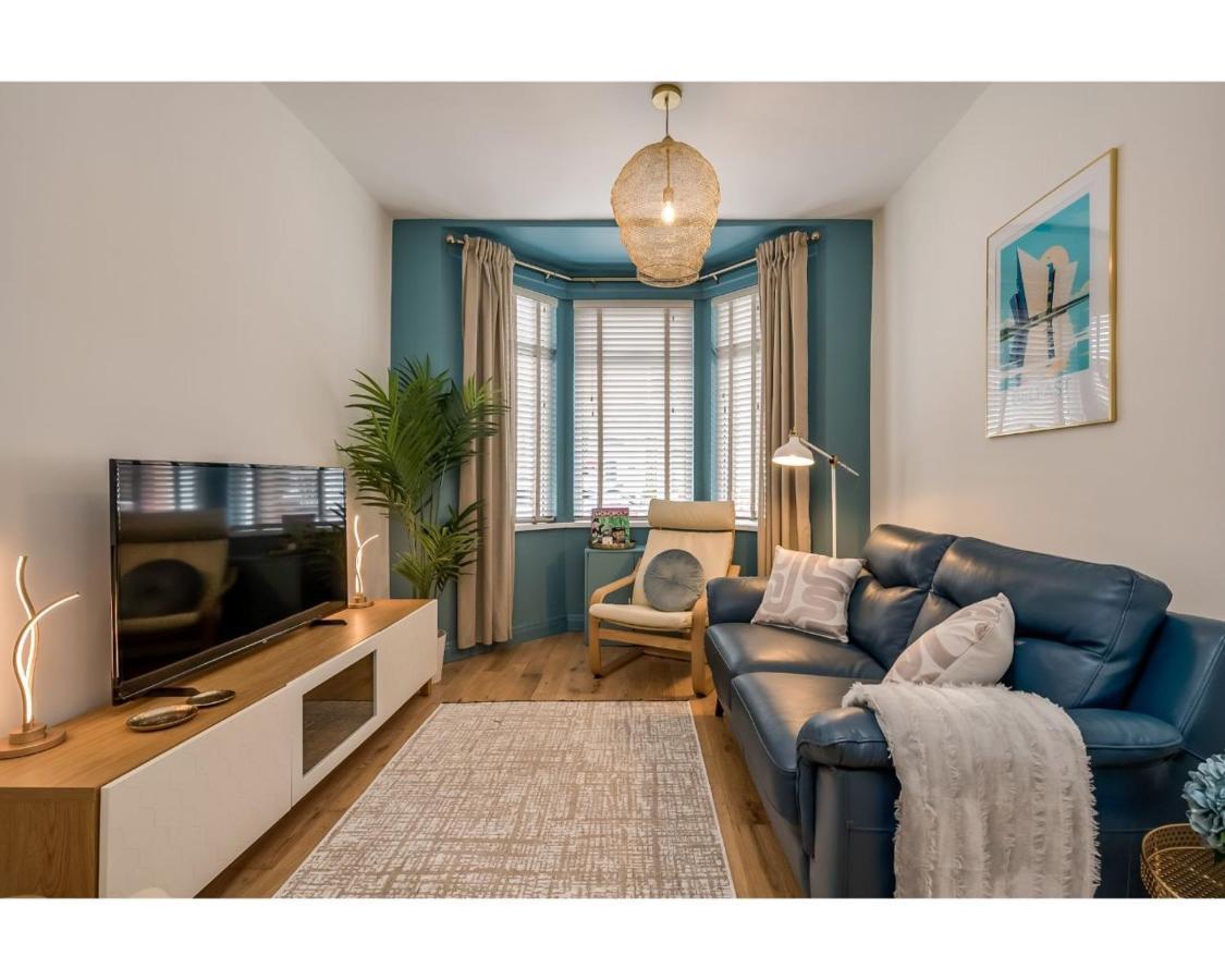 Central Belfast Apartments Chic Luxe R&R 외부 사진
