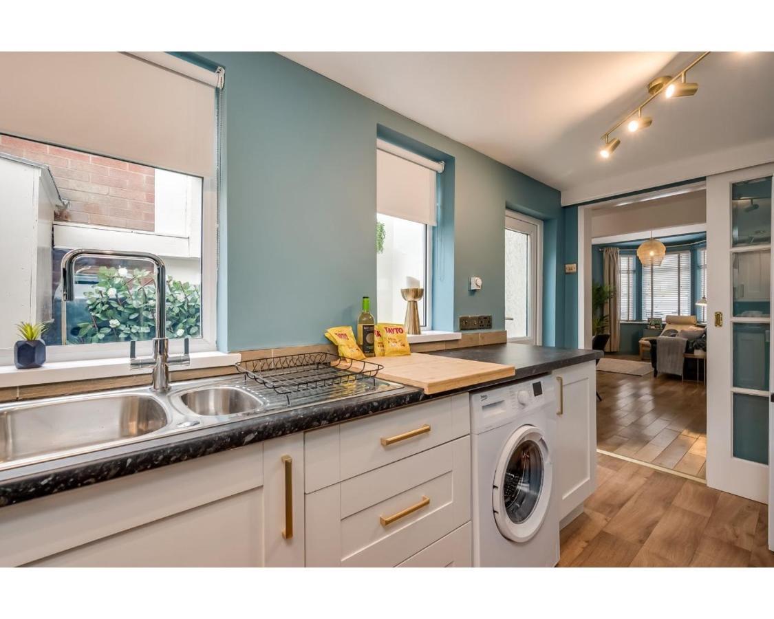 Central Belfast Apartments Chic Luxe R&R 외부 사진