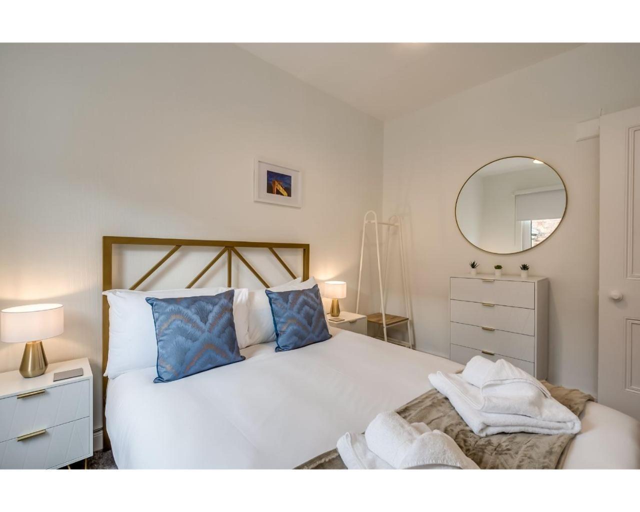 Central Belfast Apartments Chic Luxe R&R 객실 사진
